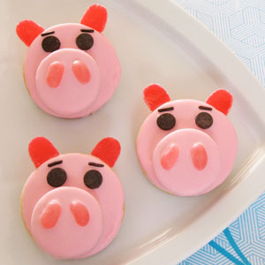 042610_DTT_WE_Hammthumaaaa Toy Story Hamm it Up Cookies