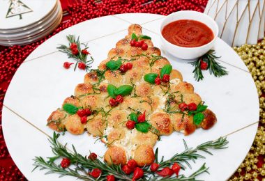 pull-apart Christmas tree recipe