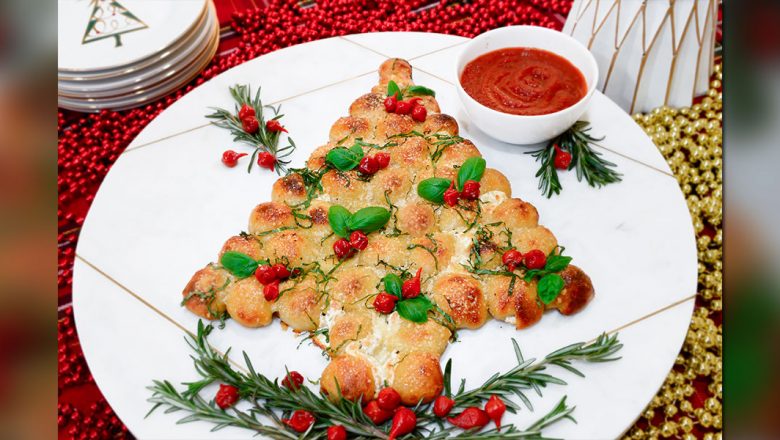 pull-apart Christmas tree recipe