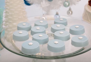 blue christmas cookies