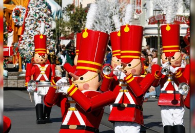 toy soldiers