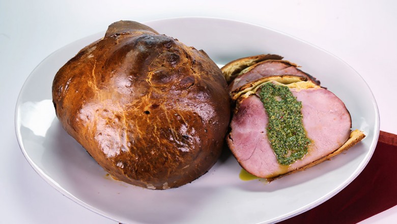 Brioche encrusted ham