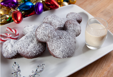 Gingerbread Beingets at Disneyland Club 33